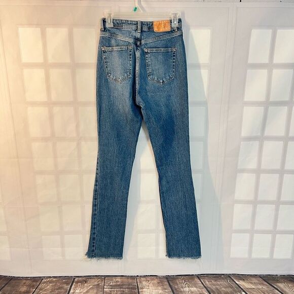 Zara high waisted button fly slit leg frayed hem size 2 - Picture 5 of 12